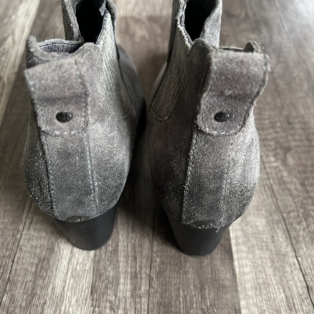 UGG Suede booties - Picture 6 of 6